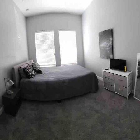 Entire House-Comfy/Close To Downtown/Ybor Tampa Esterno foto