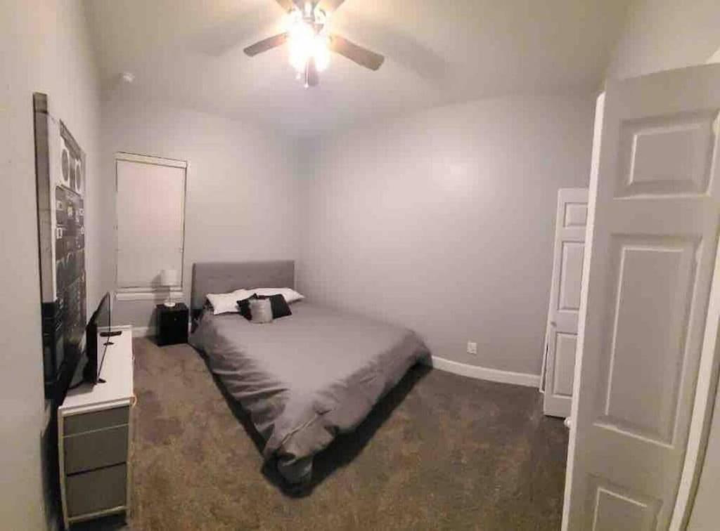 Entire House-Comfy/Close To Downtown/Ybor Tampa Esterno foto